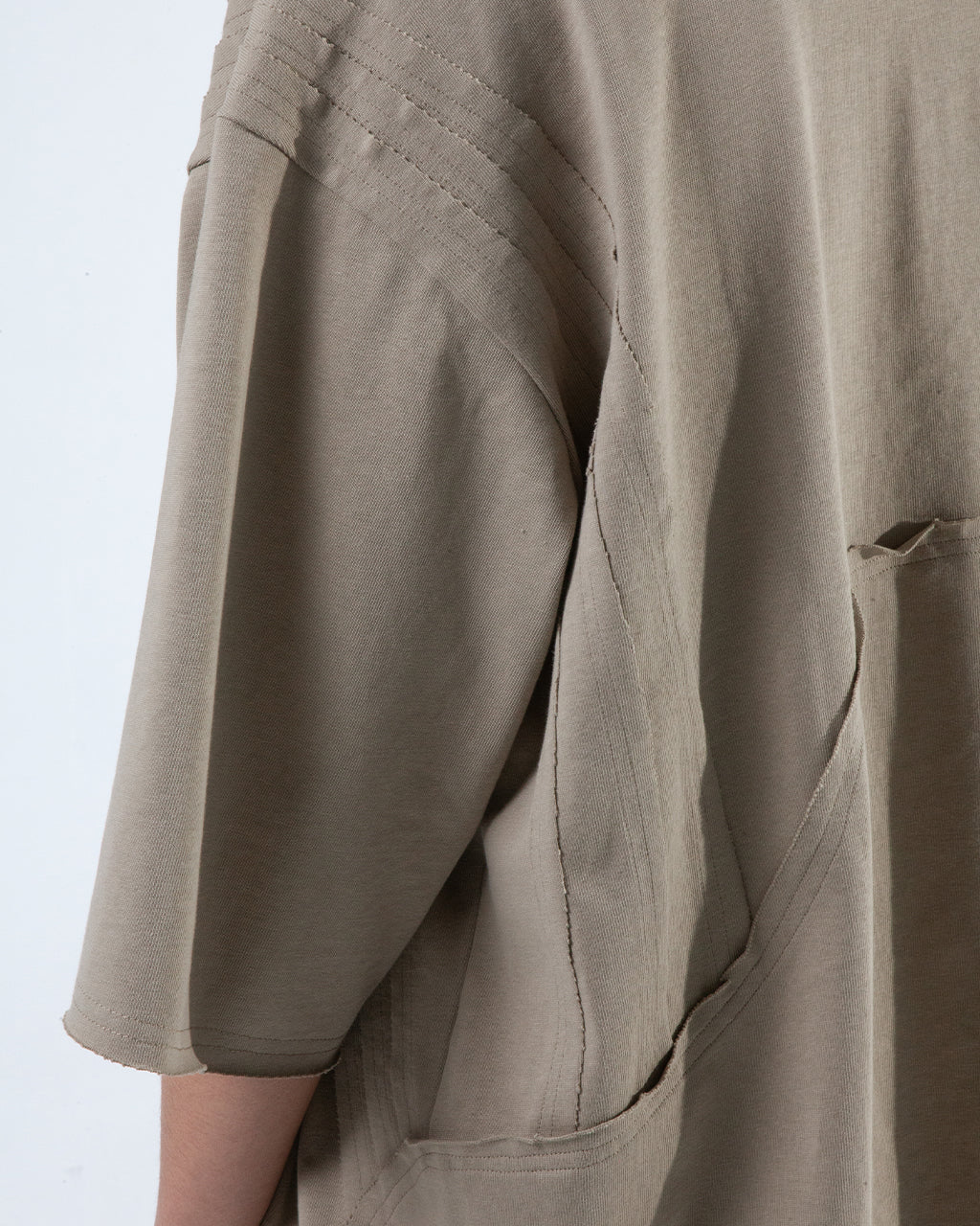 Double Pockets Tee
