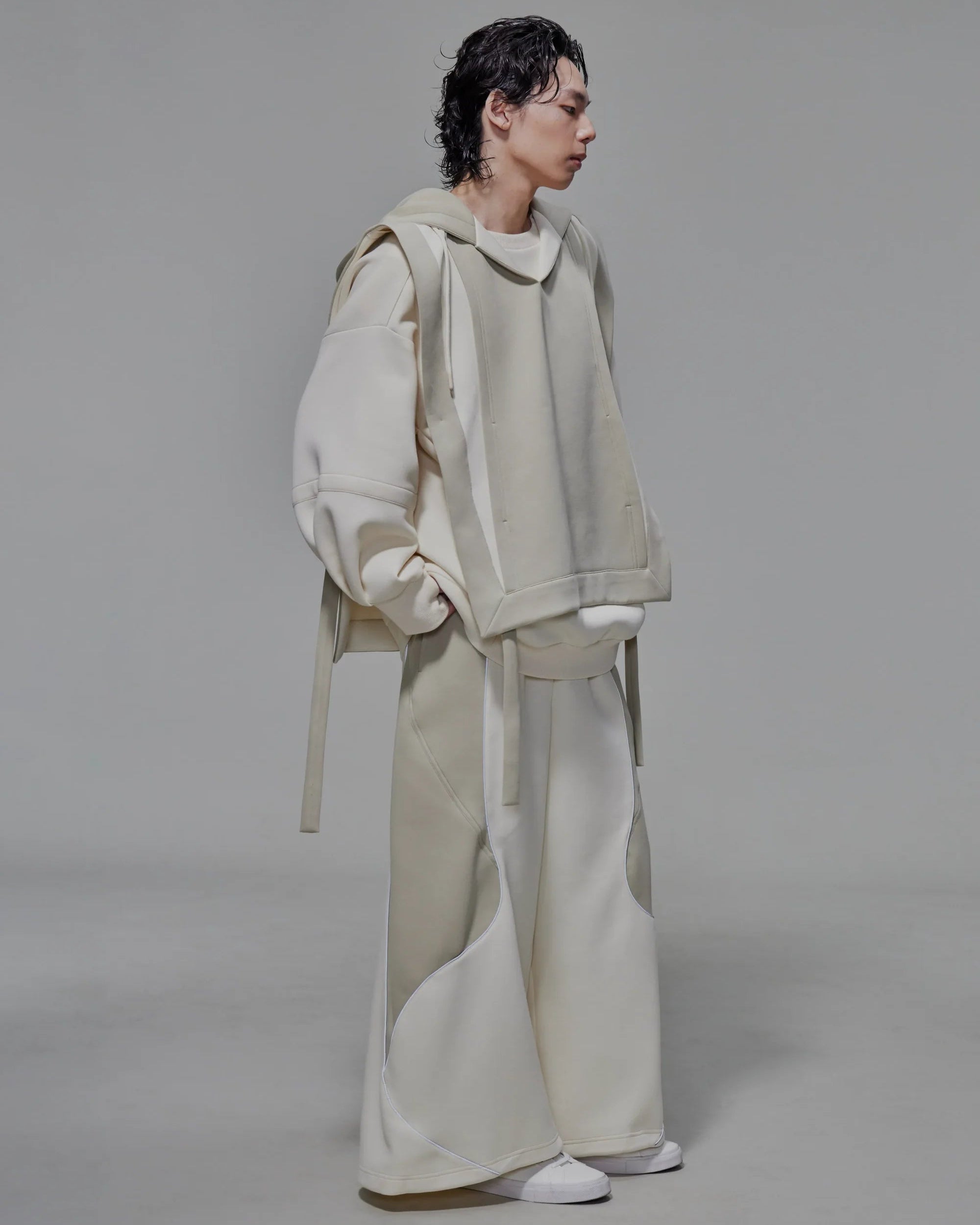 Wide-legged Dual-tone Sweatpants