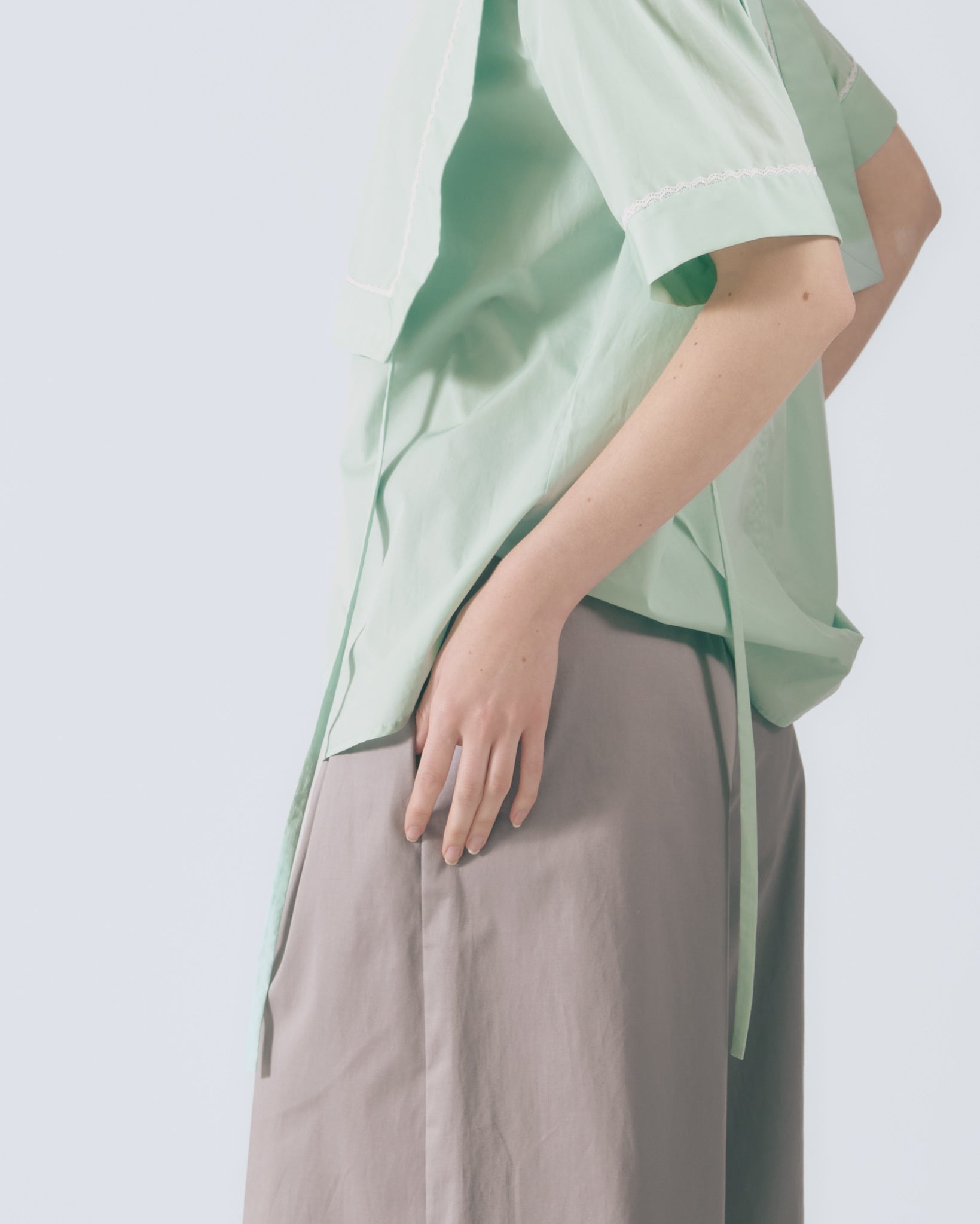 ケープカラー 2WAY半袖シャツ｜light green 3