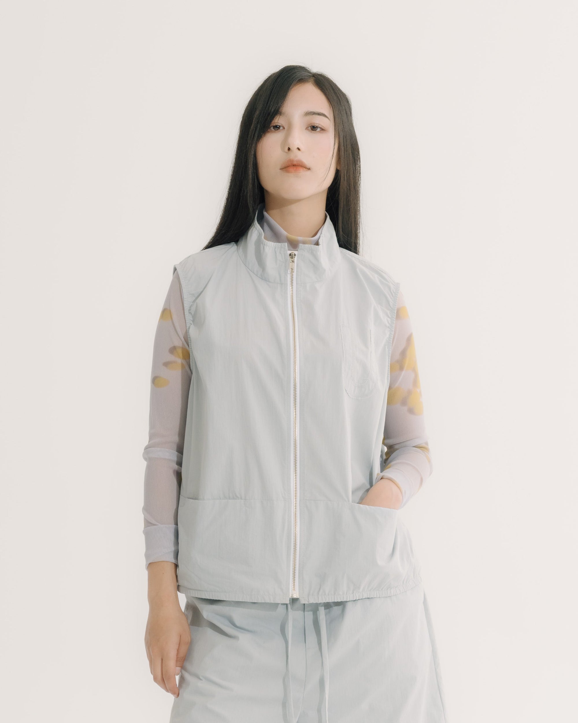 ギャザーエッジ 軽量ベスト｜grey