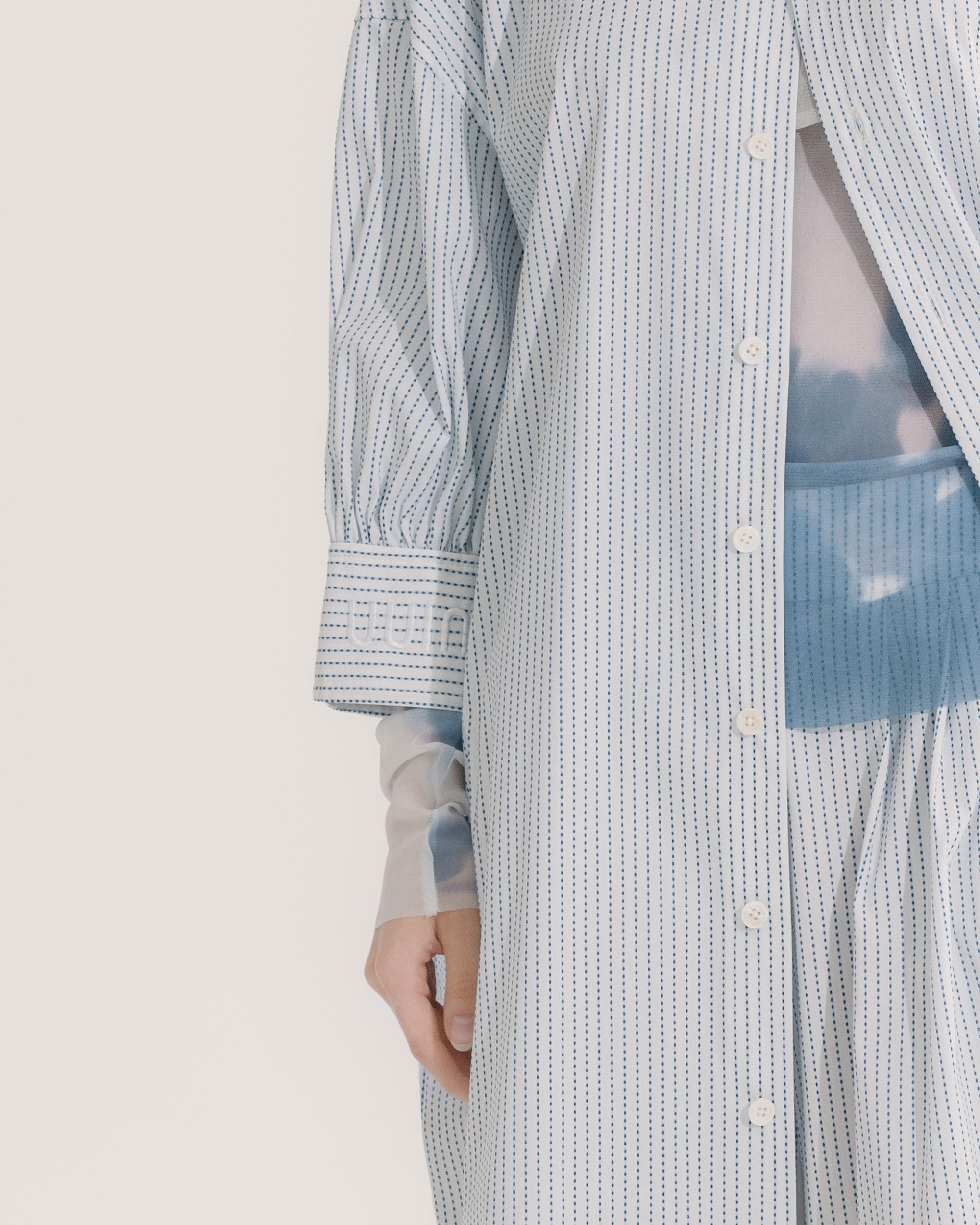 七分袖ボリュームスリーブ ロングシャツ 2