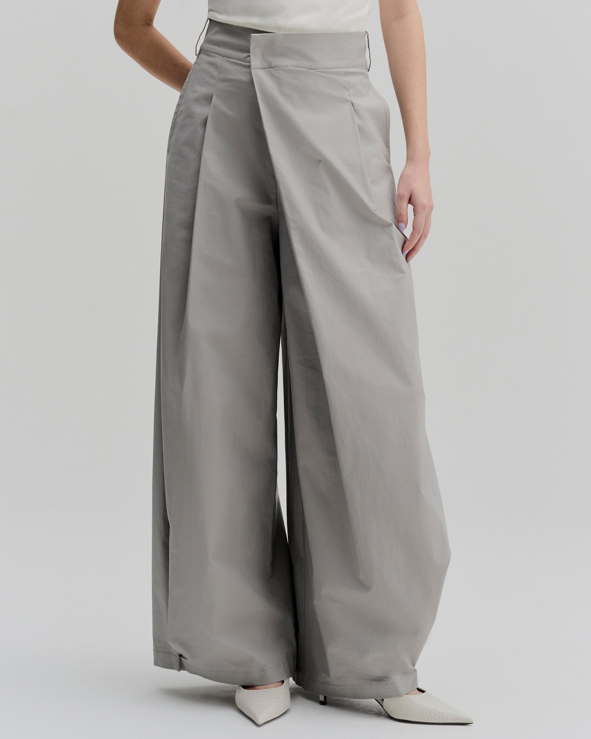 Pleated Wide Cuff Pants | Light Grey