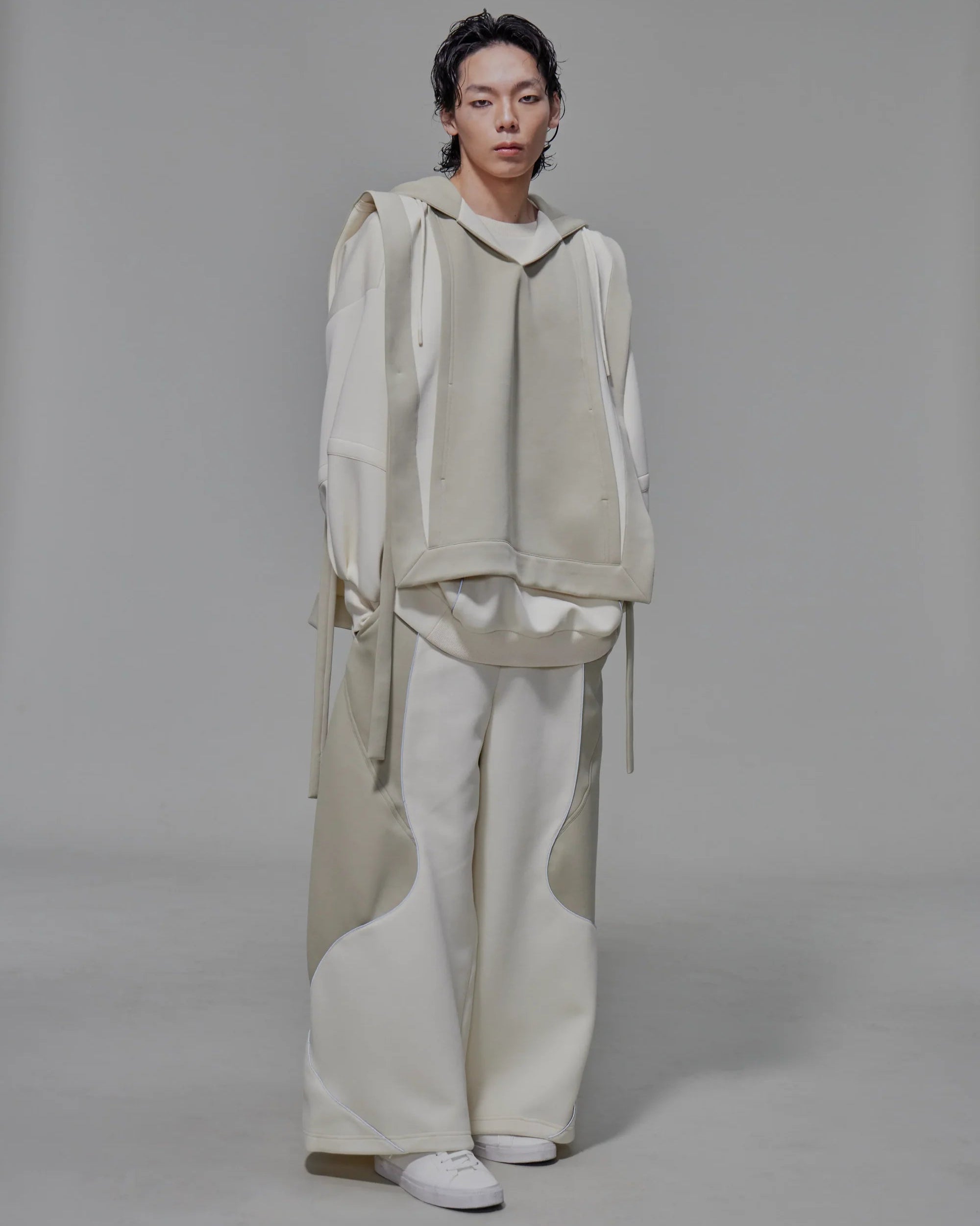 Wide-legged Dual-tone Sweatpants