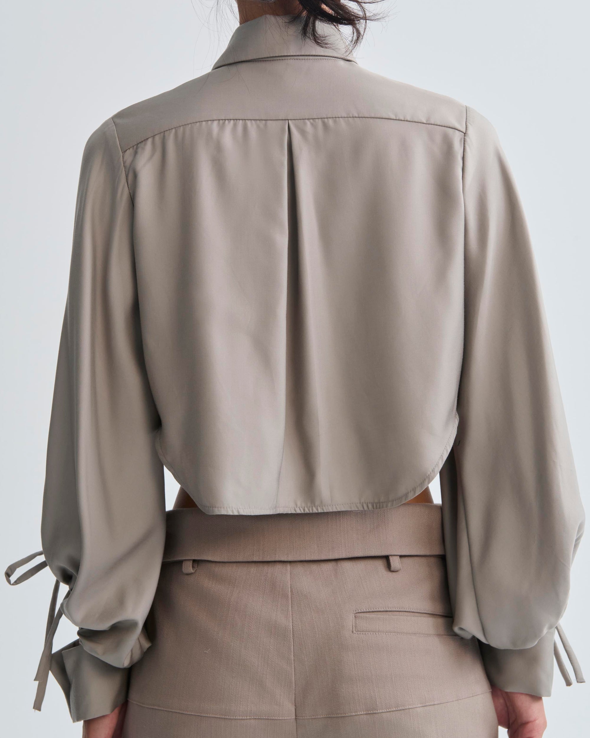 スリットカフ ドローストリング シャツ