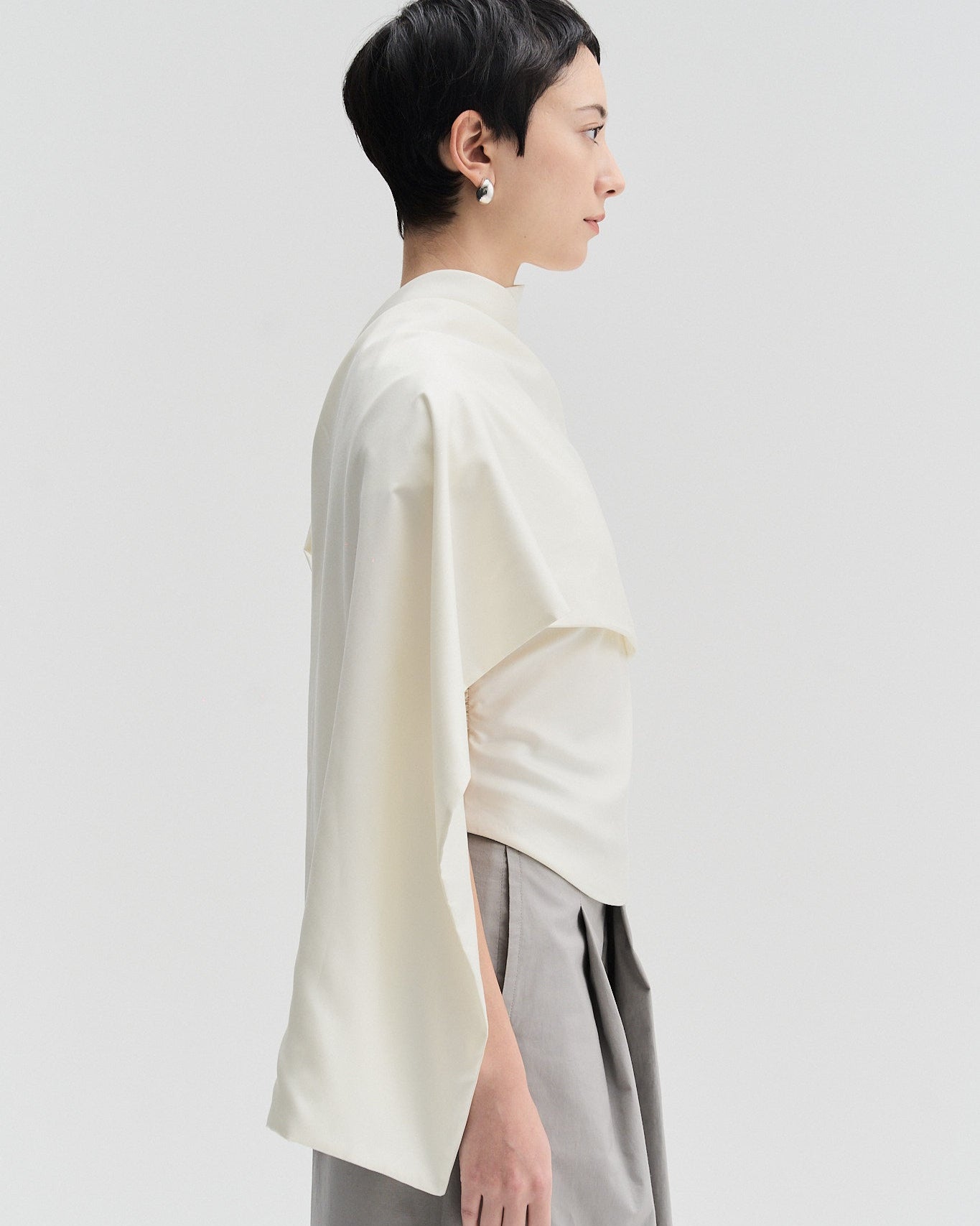 Fitted Scoop-Neck Top With Matching Scarf