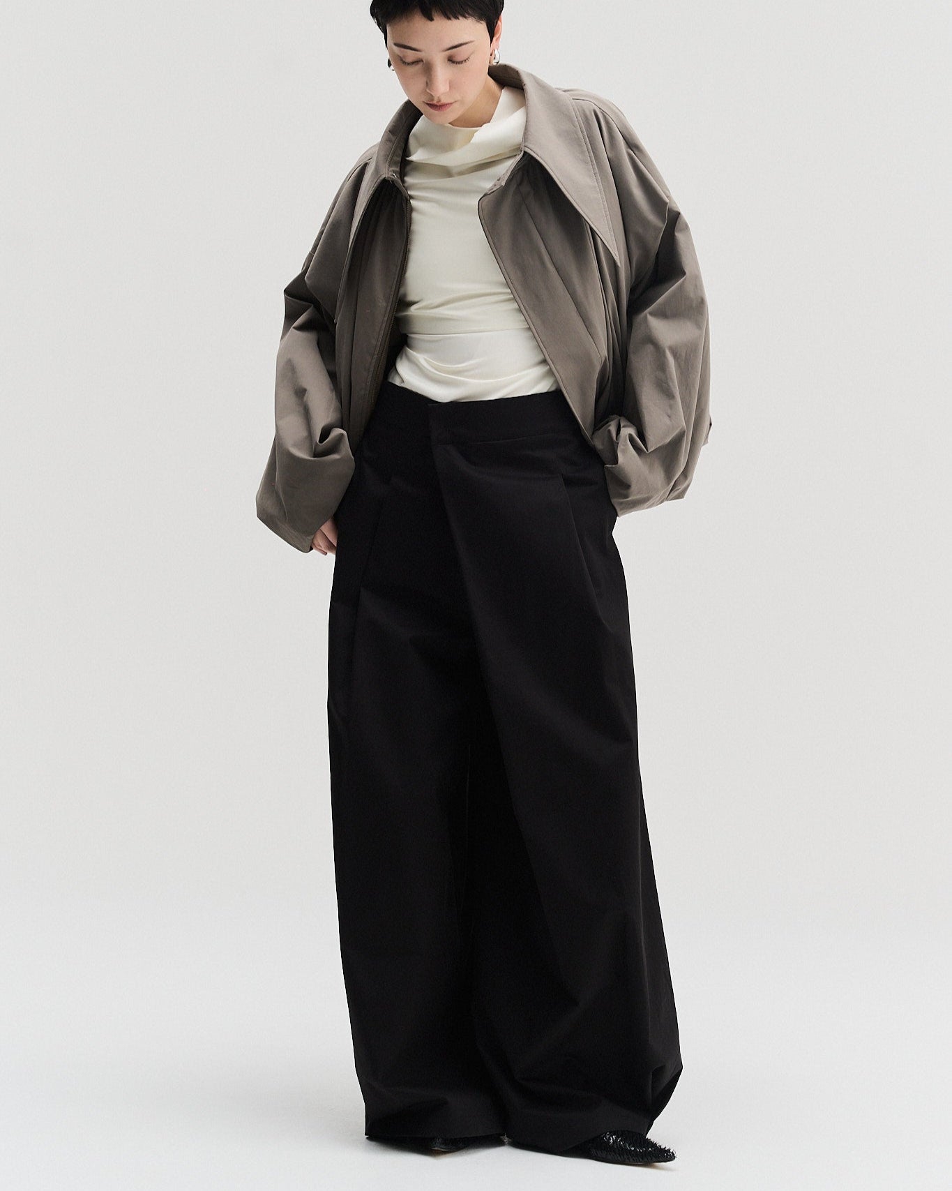 Pleated Wide Cuff Pants | Black
