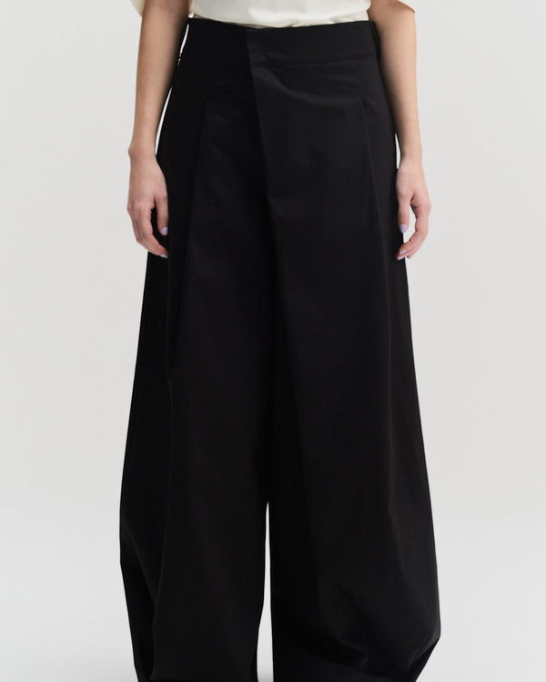 Pleated Wide Cuff Pants | Black