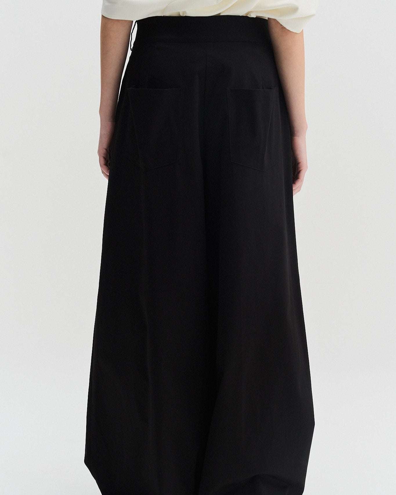 Pleated Wide Cuff Pants | Black