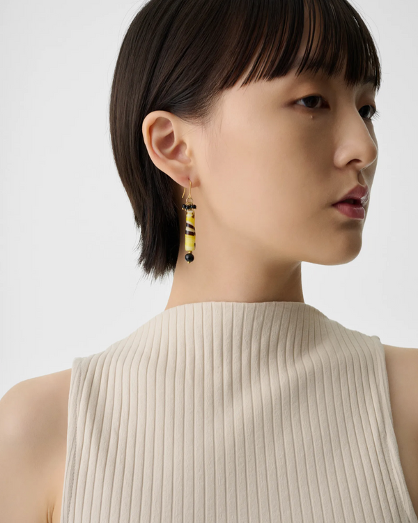 Hut with Chicken Feet Earrings | フックピアス